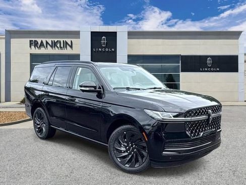 New 2026 Lincoln Navigator Reserve w/ Jet Appearance Package AWD/4WD image 1