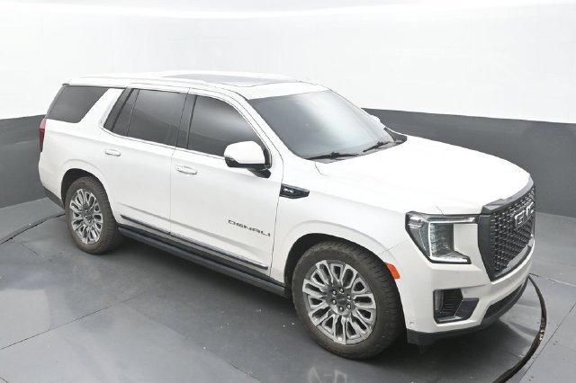 Used 2023 GMC Yukon Denali Ultimate AWD/4WD image 13