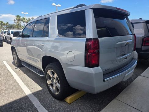 Used 2019 Chevrolet Tahoe Premier RWD image 3