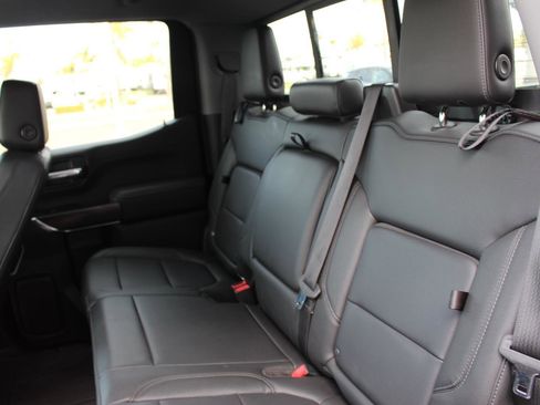 Used 2019 GMC Sierra 1500 SLT w/ SLT Premium Plus Package image 32