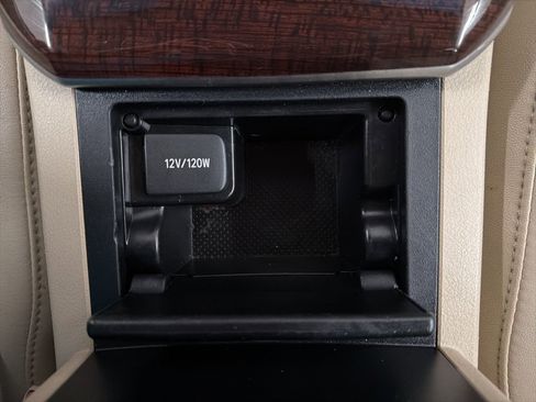 Used 2012 Toyota Camry XLE image 19