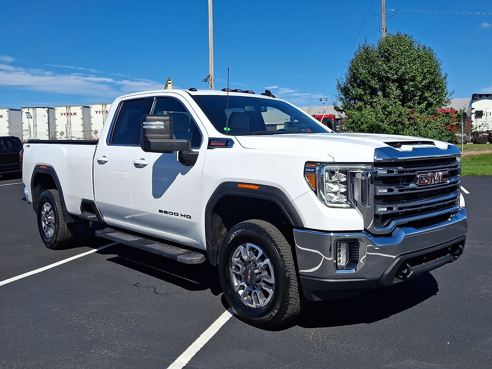 Used 2022 GMC Sierra 3500 SLE w/ SLE Value Package AWD/4WD image 1