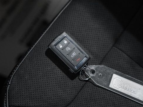 New 2025 Jeep Grand Cherokee L Altitude image 44