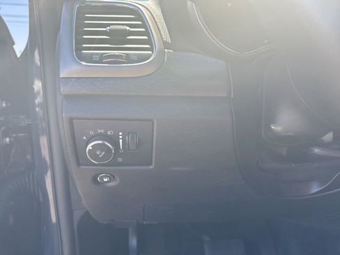 Used 2018 Jeep Grand Cherokee Altitude AWD/4WD image 25