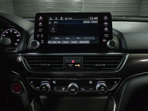 Used 2021 Honda Accord Sport image 25