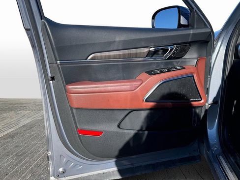 Used 2023 Kia Telluride SX image 18