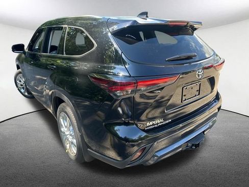 New 2026 Toyota Highlander Limited AWD/4WD image 7