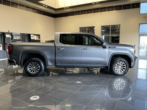 Used 2021 GMC Sierra 1500 AT4 w/ AT4 Value Package image 8