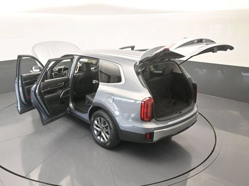 Used 2024 Kia Telluride LX FWD image 56