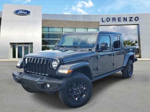Used 2023 Jeep Gladiator Sport image 1