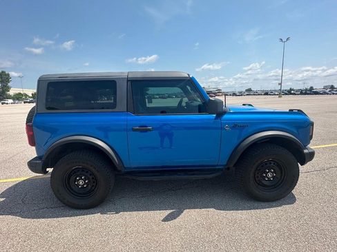 Used 2022 Ford Bronco Black Diamond AWD/4WD image 2