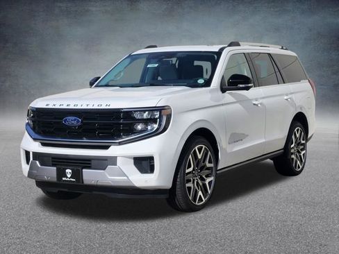 New 2026 Ford Expedition Platinum AWD/4WD image 3