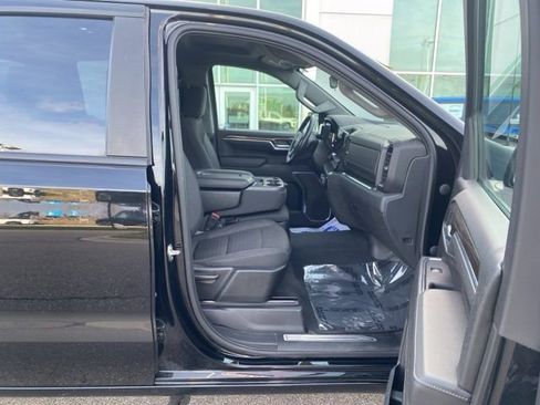 Used 2022 Chevrolet Silverado 1500 LT image 28