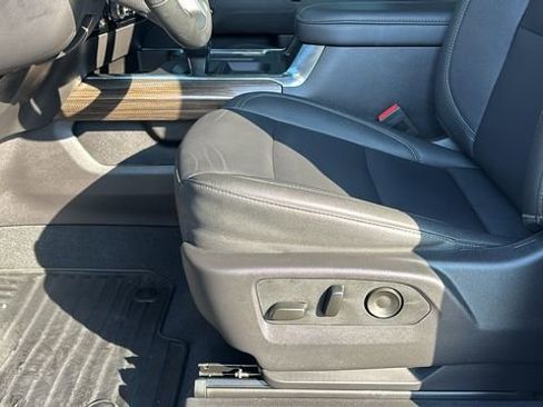 Used 2024 Chevrolet Silverado 1500 LT Trail Boss w/ LT Trail Boss Premium Package image 34