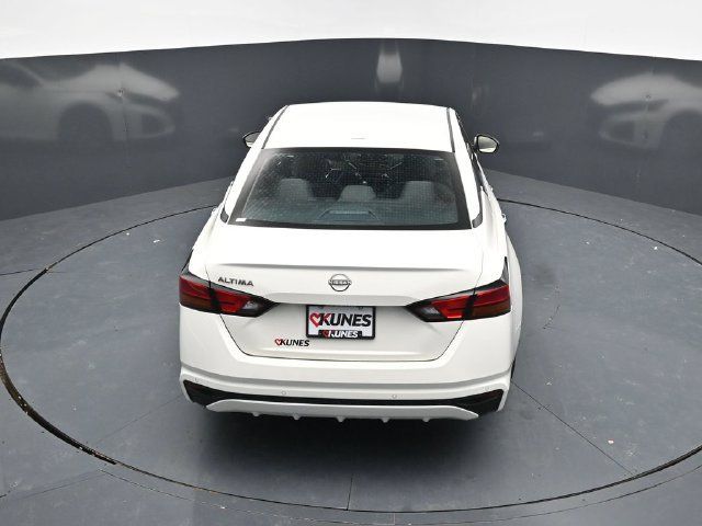 Used 2025 Nissan Altima 2.5 SV FWD image 48