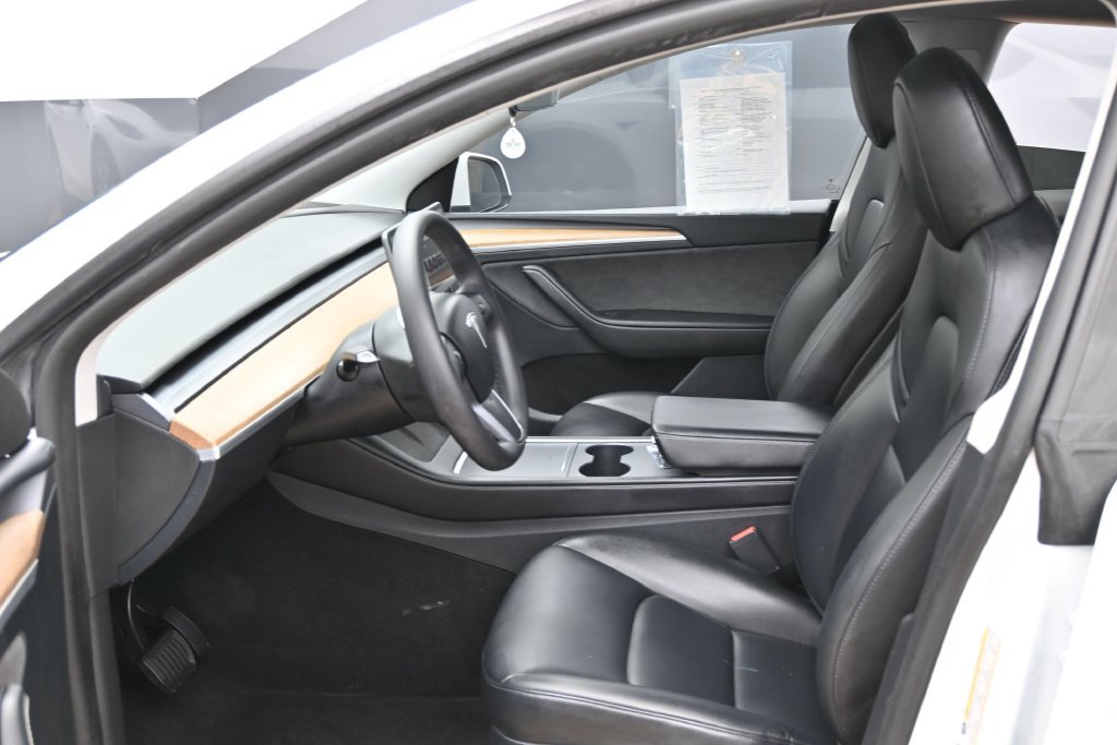 Used 2023 Tesla Model Y Long Range AWD/4WD image 17