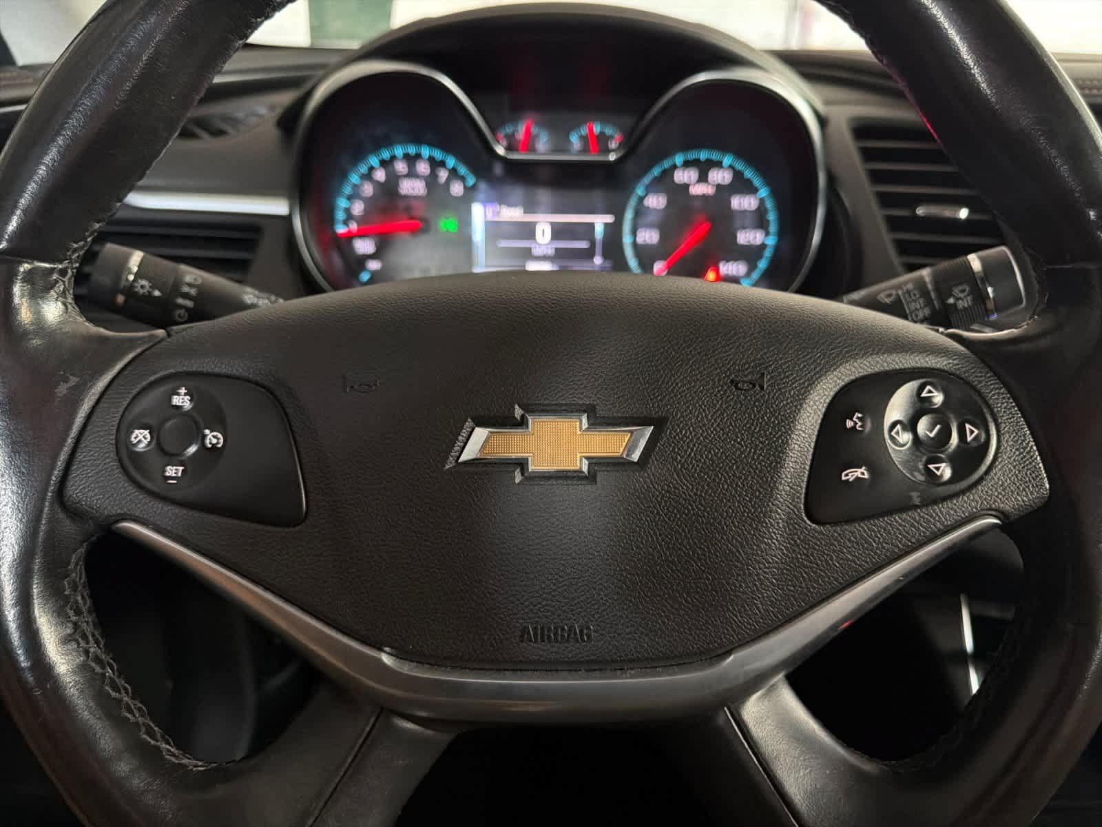 Used 2019 Chevrolet Impala LT FWD image 23