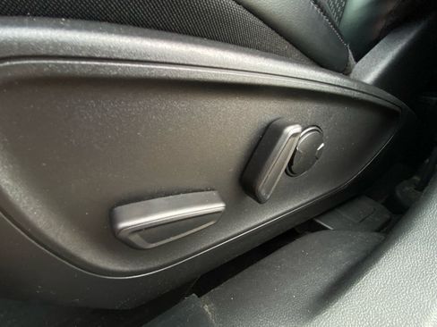 Used 2023 Ford Escape ST-Line AWD/4WD image 10