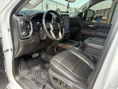 Used 2021 GMC Sierra 2500 Denali w/ Denali Ultimate Package AWD/4WD image 12