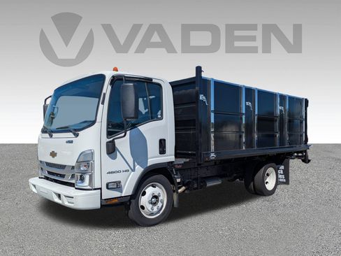 New 2024 Chevrolet Low Cab Forward image 17