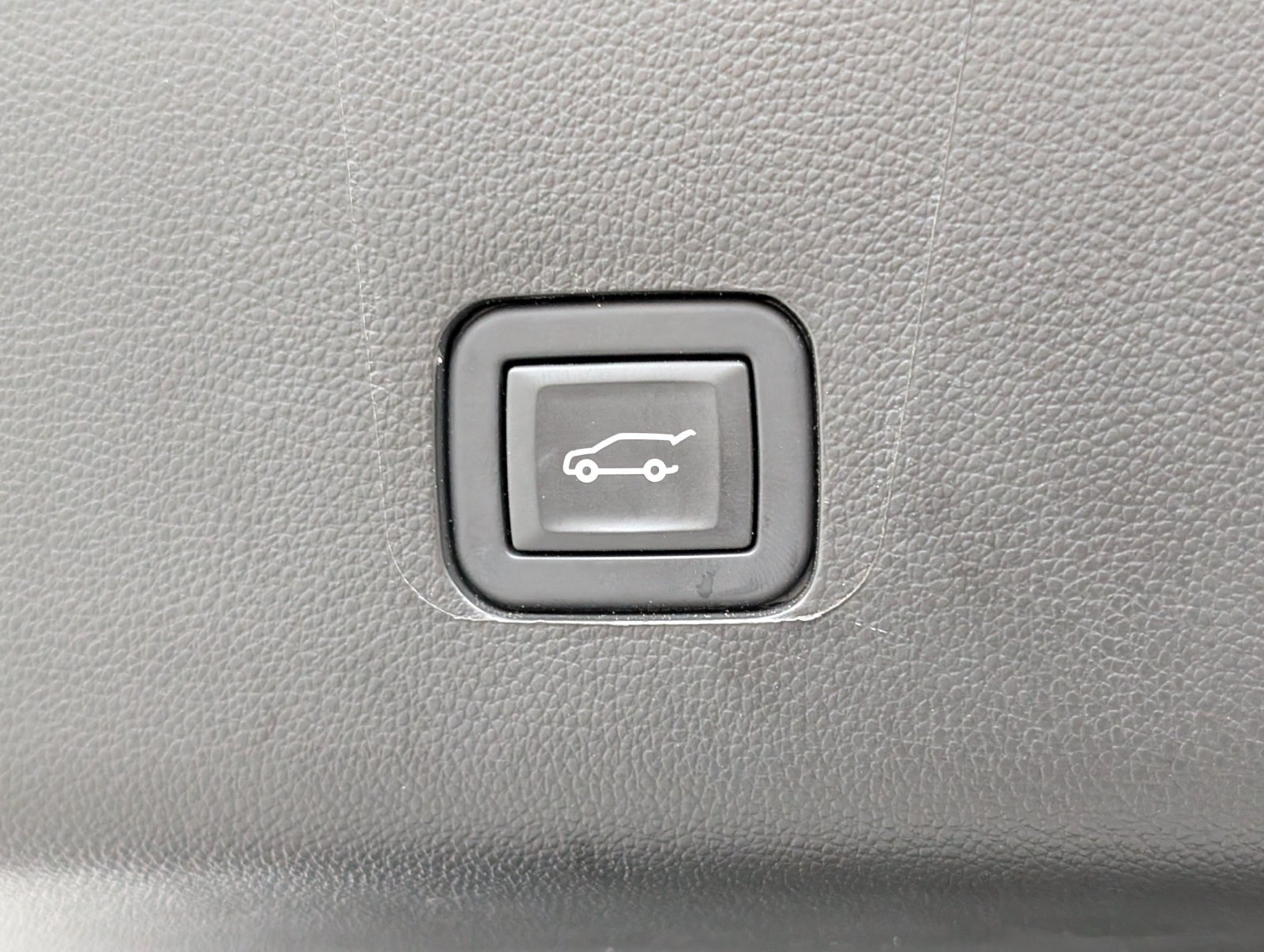 Used 2023 Chevrolet Traverse LT AWD/4WD image 16