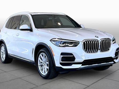 Used 2023 BMW X5 sDrive40i w/ Parking Assistance Package RWD image 2