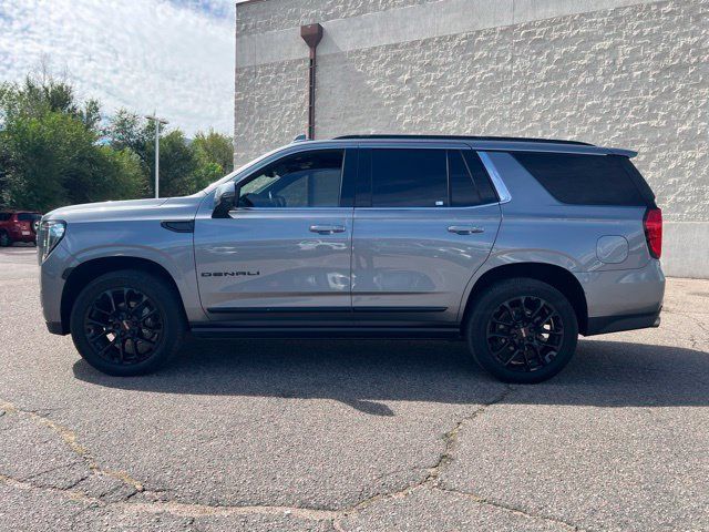 Used 2021 GMC Yukon Denali w/ Denali Premium Package AWD/4WD image 2