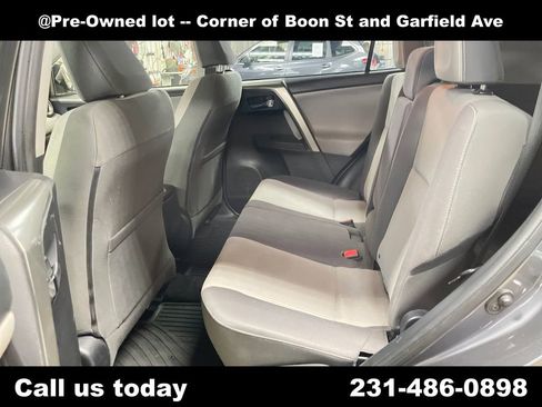 Used 2014 Toyota RAV4 XLE AWD/4WD image 27