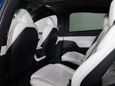 Used 2023 Tesla Model X Plaid AWD/4WD image 19