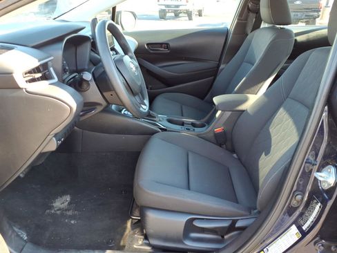 Used 2024 Toyota Corolla LE image 3