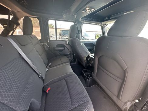 Used 2021 Jeep Wrangler Unlimited Sport AWD/4WD image 12