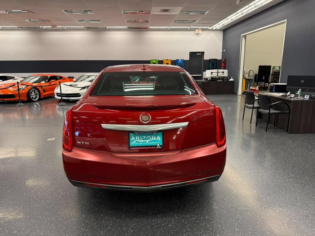 Used 2013 Cadillac XTS FWD image 3