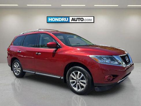 Used 2013 Nissan Pathfinder SV AWD/4WD image 2