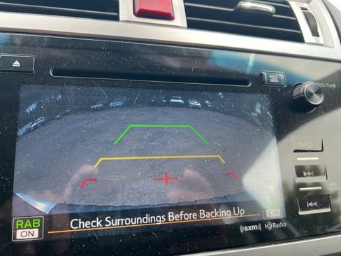 Used 2017 Subaru Outback 2.5i Limited AWD/4WD image 19