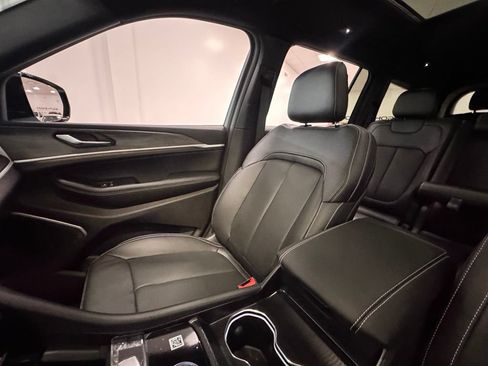 New 2026 Jeep Grand Cherokee L Limited AWD/4WD image 14