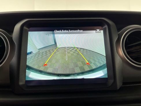 Used 2022 Jeep Wrangler Unlimited Sport image 34