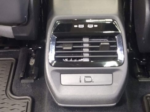 Used 2022 Volkswagen ID.4 Pro S image 35