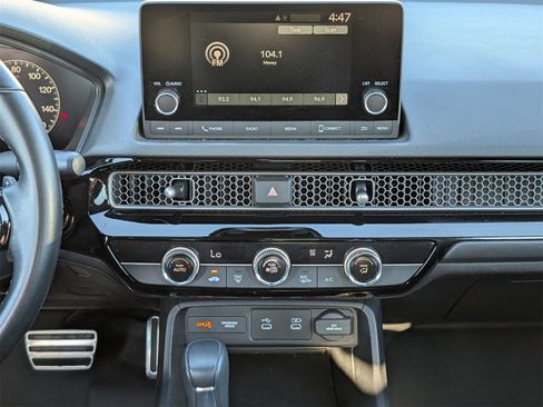 Used 2025 Honda Civic Sport image 15