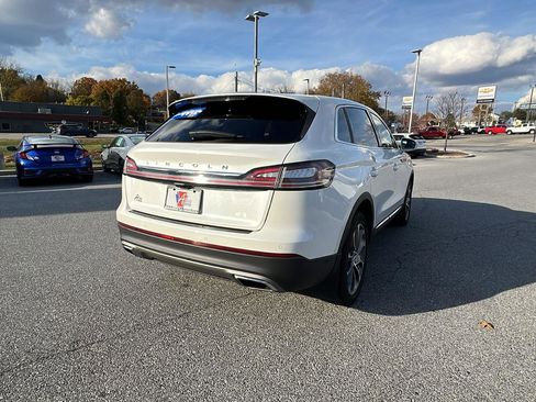 Used 2023 Lincoln Nautilus Reserve w/ Equipment Group 201A image 4