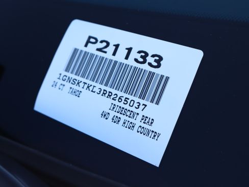 Certified 2024 Chevrolet Tahoe High Country w/ Advanced Technology Package image 48