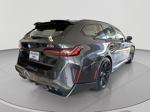 New 2027 BMW M5 Touring AWD/4WD image 5