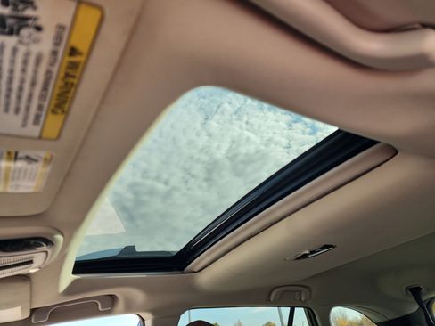 Used 2021 Subaru Outback Touring XT image 27