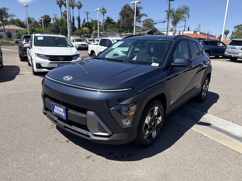 Used 2025 Hyundai Kona SEL FWD image 9