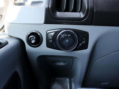 Used 2018 Ford Transit 250 138 image 18