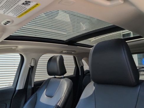 Used 2022 Ford Edge Titanium w/ Equipment Group 301A image 16