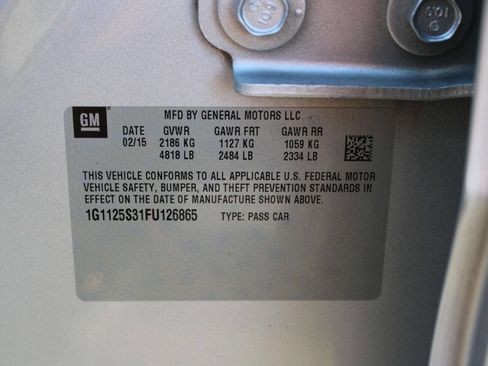 Used 2015 Chevrolet Impala LT w/ Convenience Package image 28