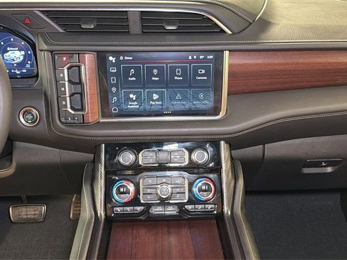 Used 2024 GMC Yukon Denali Ultimate image 22