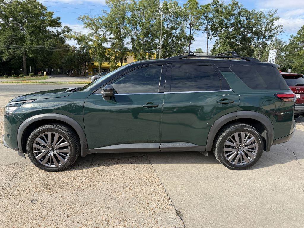 Used 2023 Nissan Pathfinder SL w/ SL Premium Package FWD image 8