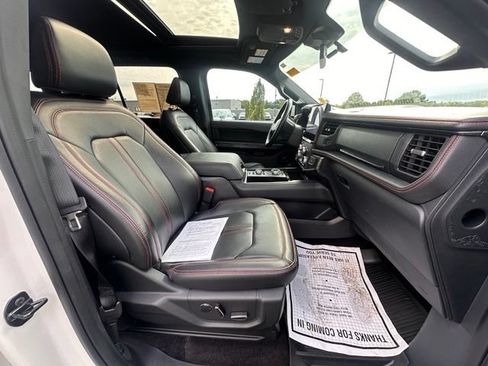 Used 2022 Ford Expedition Max Limited AWD/4WD image 32