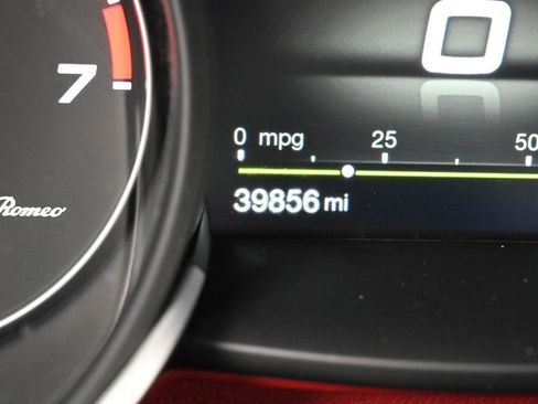 Used 2019 Alfa Romeo Stelvio w/ Nero Edizione image 27